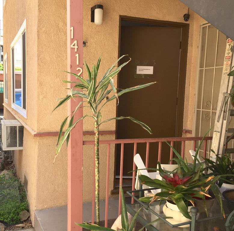 North Mansfield Ave Los Angeles
